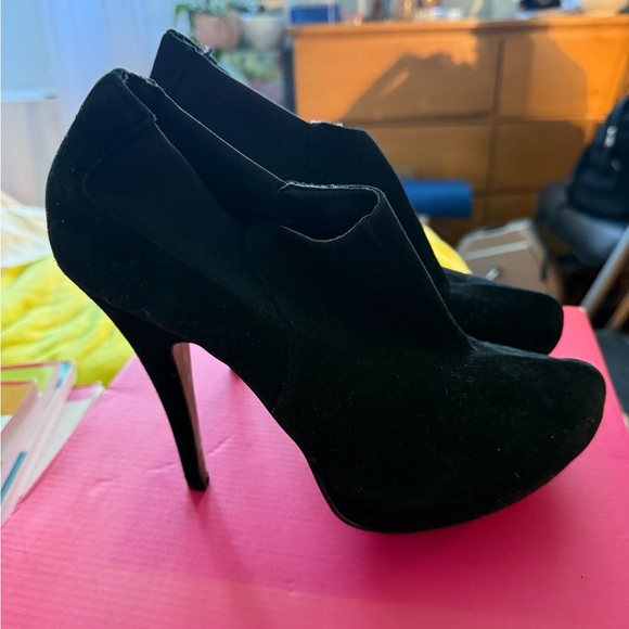 Jessica Simpson Joney Ankle Booties - Picture 9 of 9